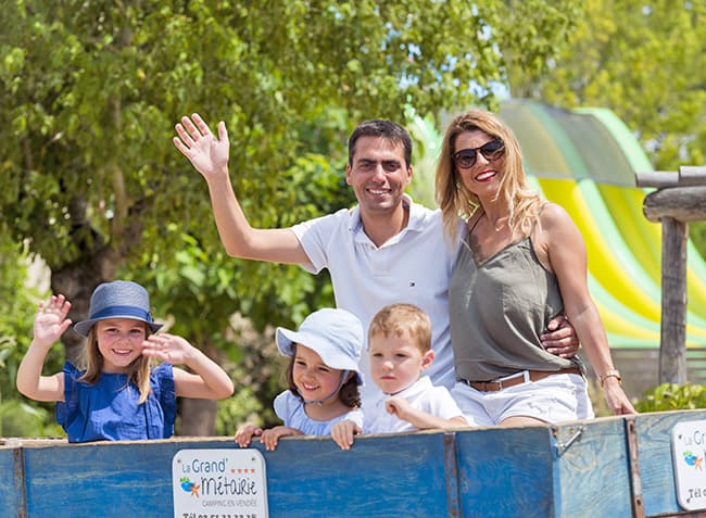 Bénéficiez des services 4 étoiles au camping Vendée La Grand’ Métairie…