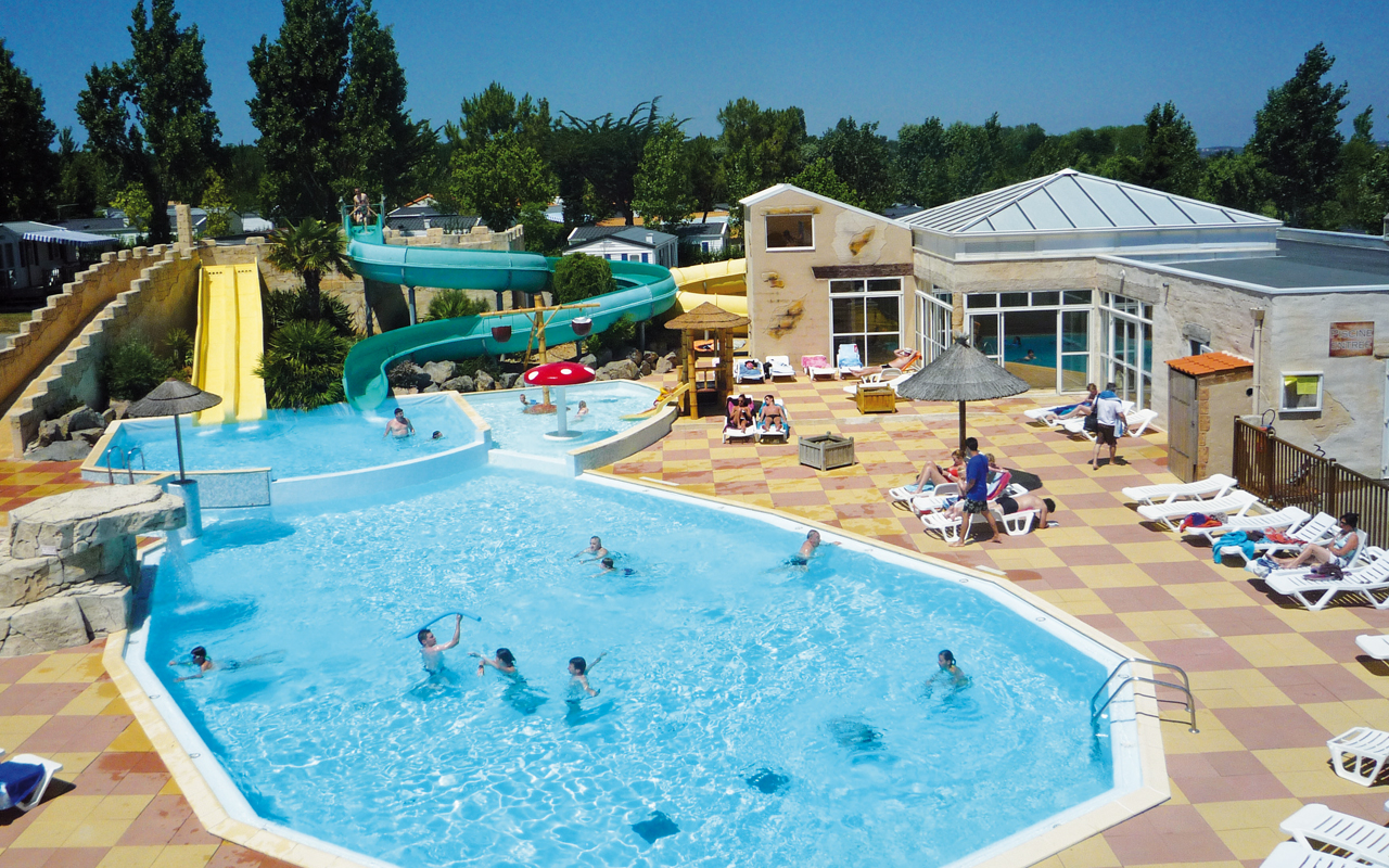 Découvrez les meilleurs campings ouvert toute l’année pour des vacances été comme hiver !