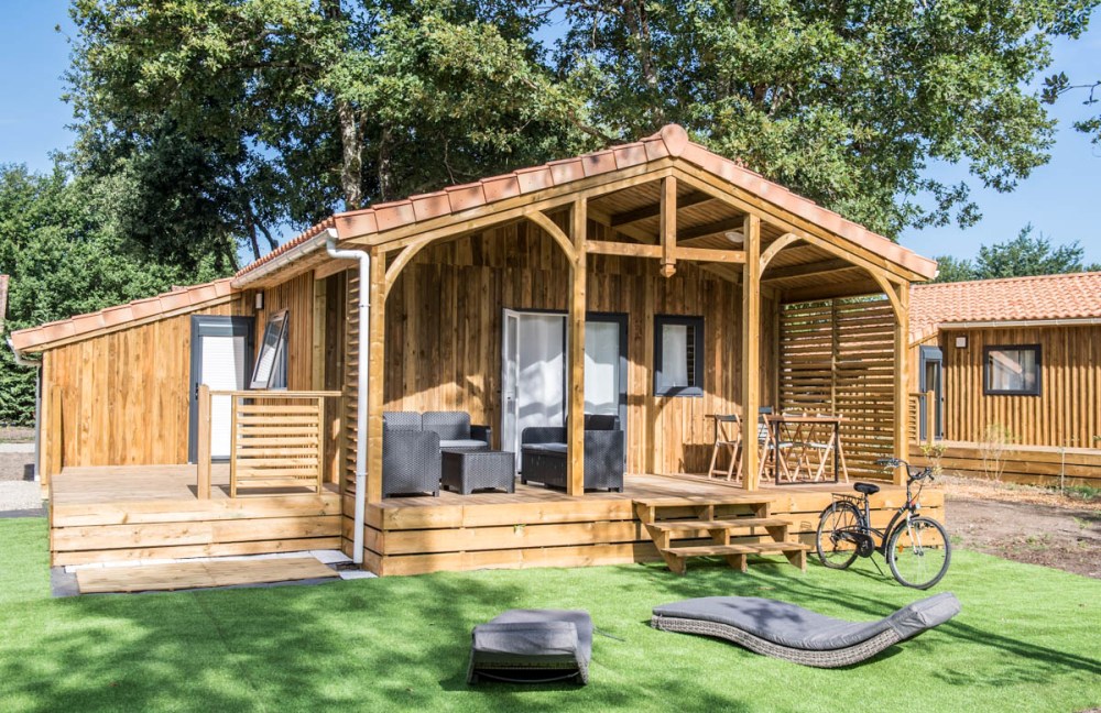 Pourquoi préférer un parc résidentiel de loisir à un camping en Gironde ?