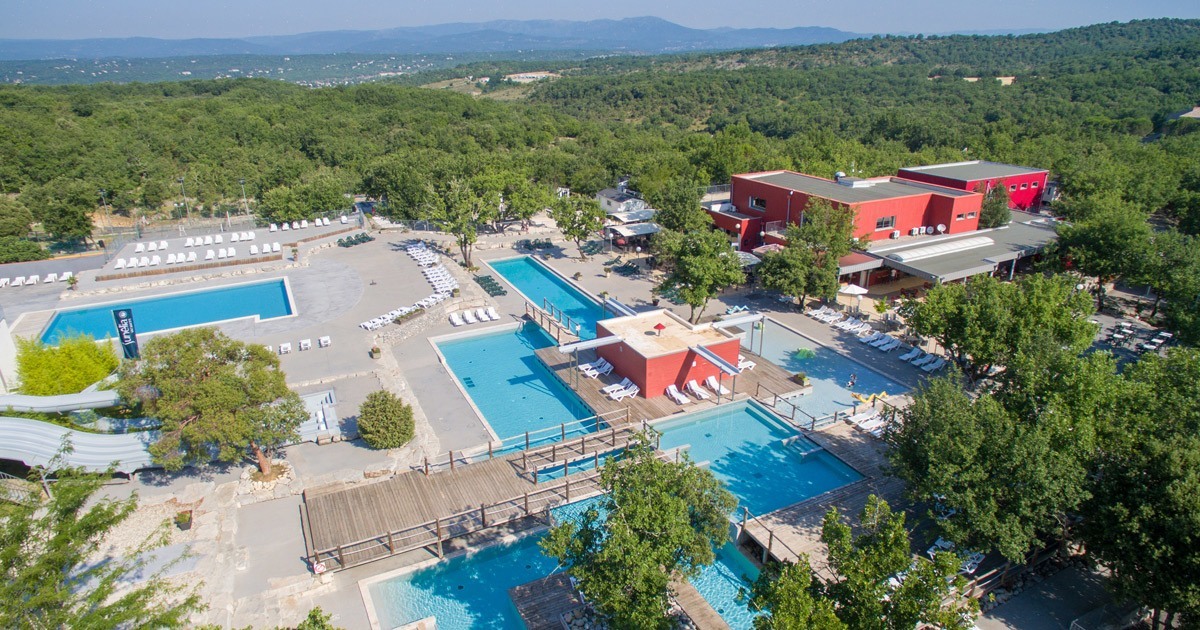 Les meilleurs campings avec piscine près de Ruoms